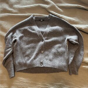 Uniqlo Souffle Yarn Cardigan